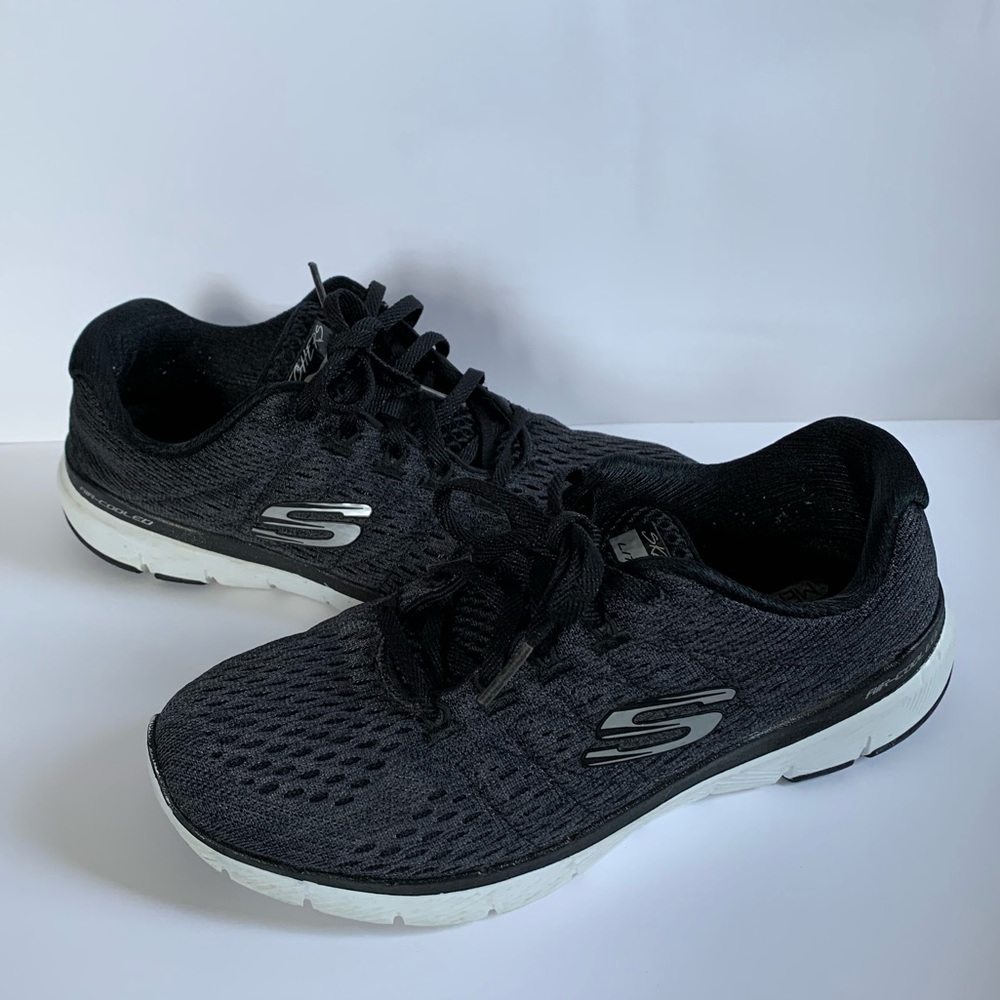 Skechers Lite Weight Sneakers